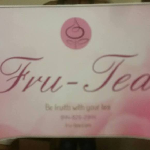 Meet your Posher, Sharon - Picture 1 of 1